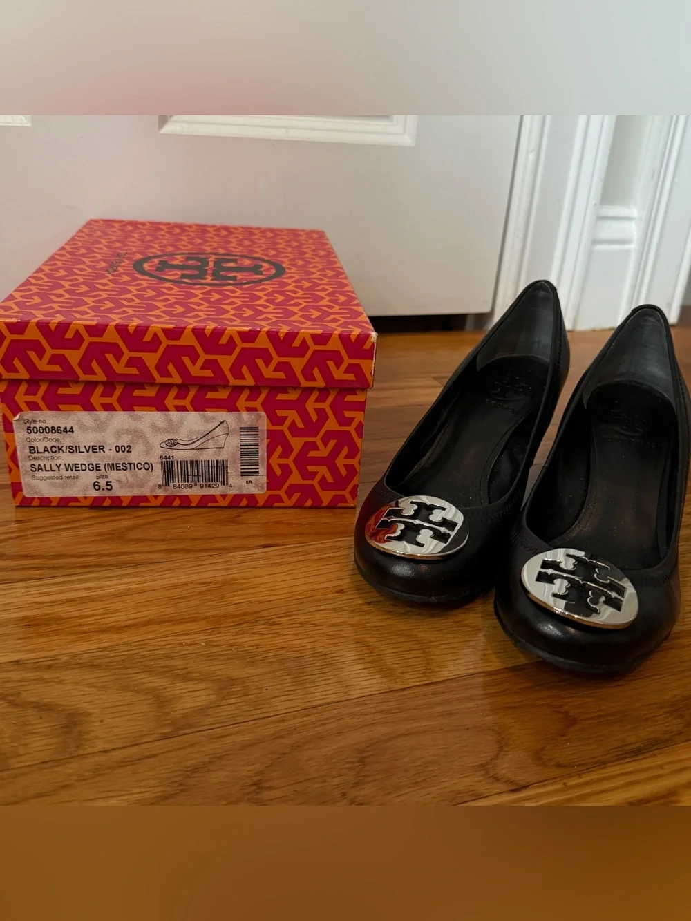 Tory Burch Sally Black Leather Silver Logo Wedge Pumps 6.5 NEW